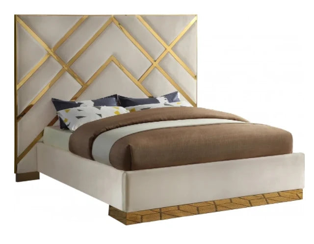 Pristine queen bed