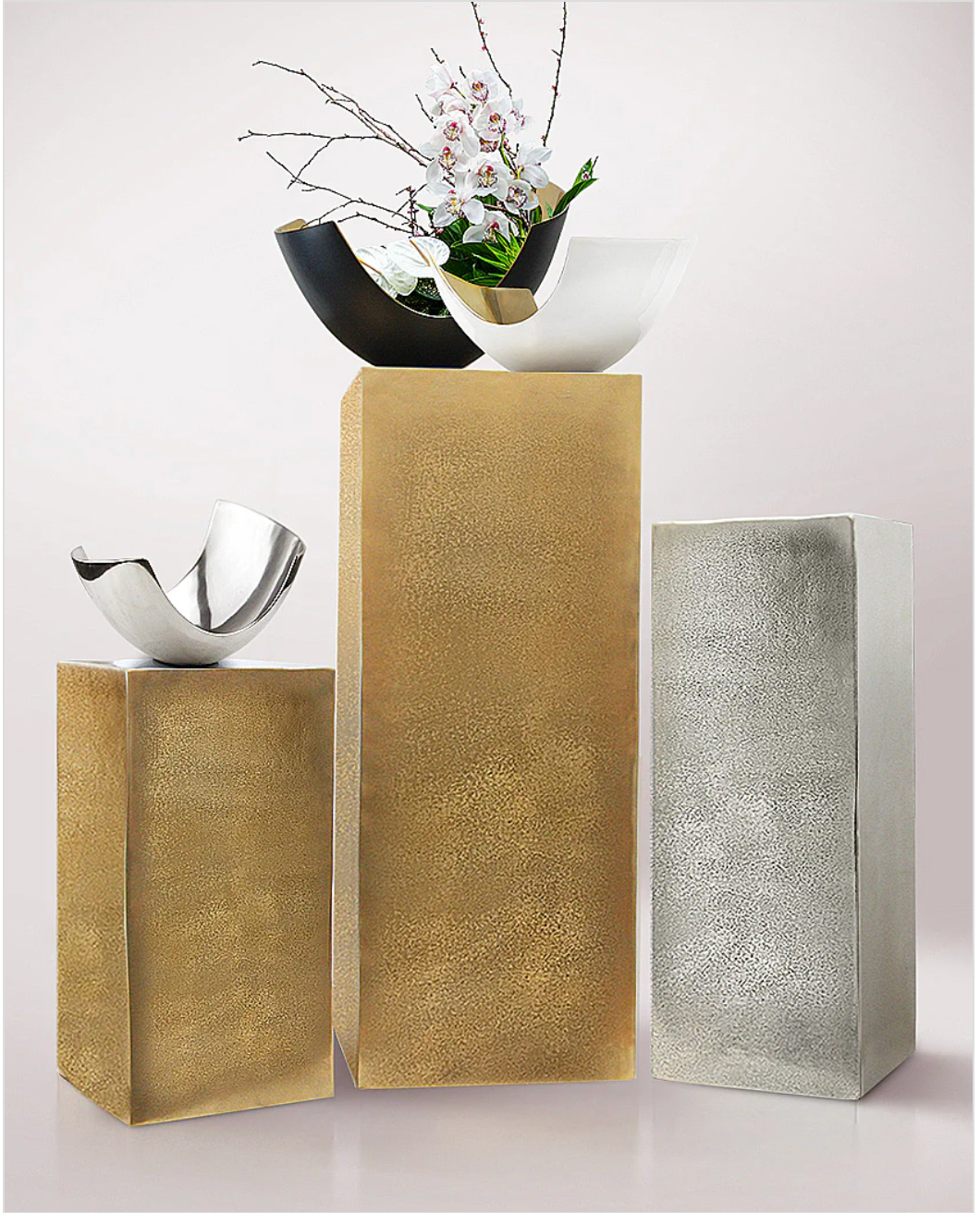 Black & Gold Metal Curve Vase