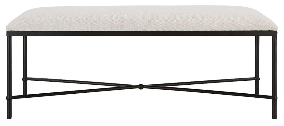 Avenham Bench, Black